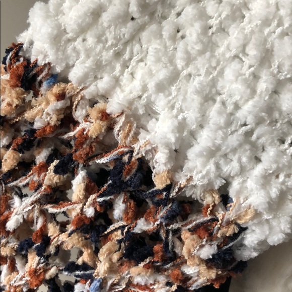 BOUTIQUE CLOSING MAKE AN OFFER - Picture 5 of 5